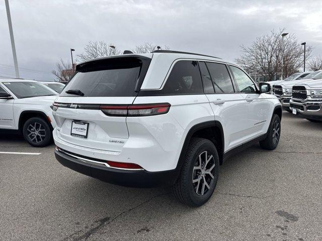 new 2025 Jeep Grand Cherokee car, priced at $45,237