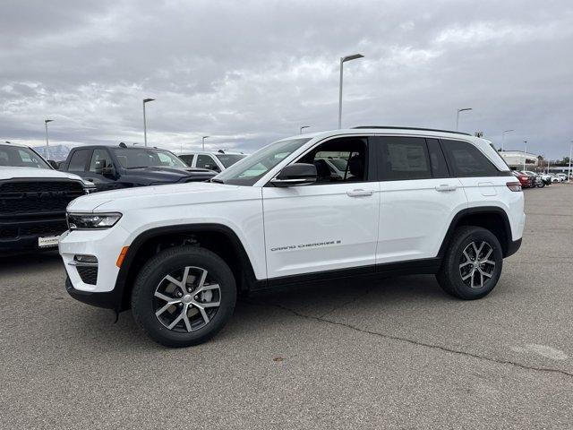 new 2025 Jeep Grand Cherokee car, priced at $45,237