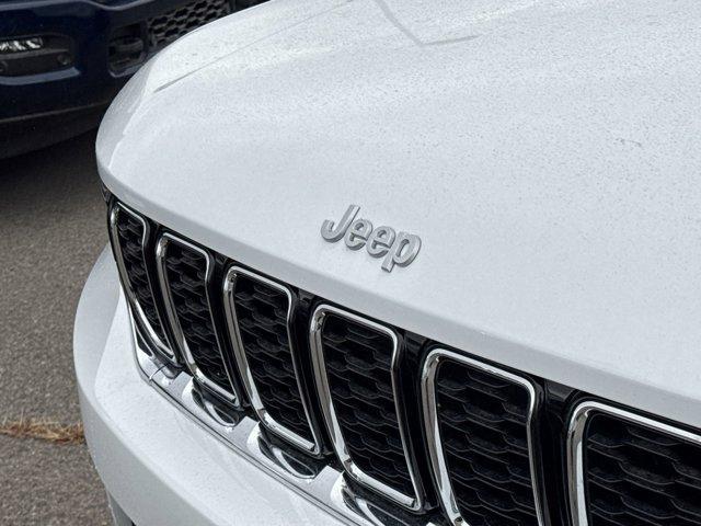 new 2025 Jeep Grand Cherokee car, priced at $45,237