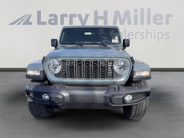 new 2025 Jeep Gladiator car, priced at $44,169