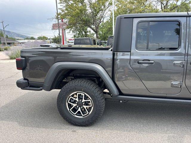 new 2025 Jeep Gladiator car, priced at $50,420
