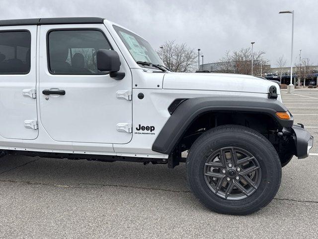 new 2025 Jeep Gladiator car, priced at $44,946