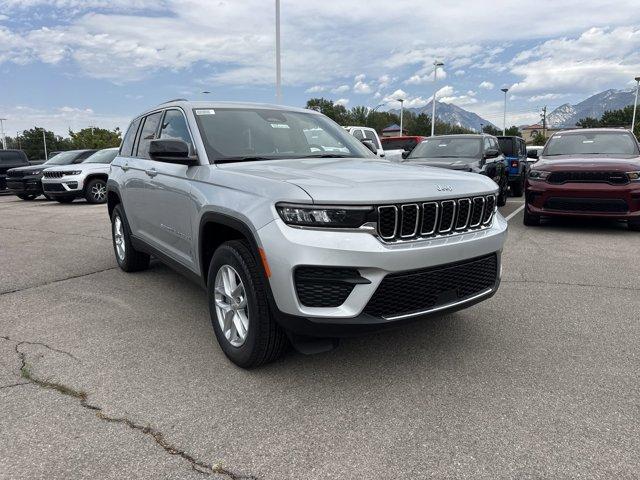 new 2025 Jeep Grand Cherokee car, priced at $44,496