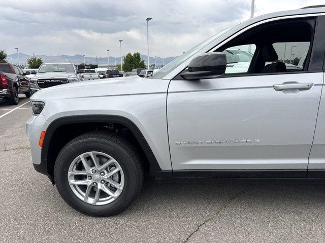 new 2025 Jeep Grand Cherokee car, priced at $44,496