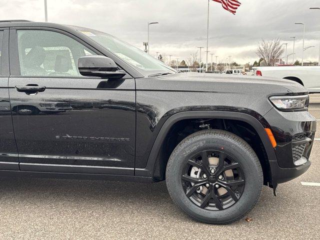 new 2025 Jeep Grand Cherokee car, priced at $44,525