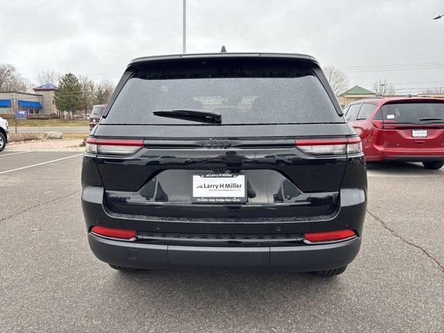 new 2025 Jeep Grand Cherokee car, priced at $44,525