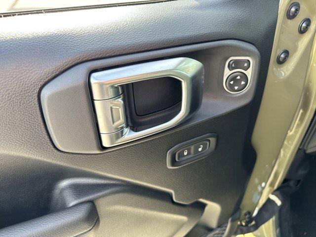 new 2025 Jeep Gladiator car, priced at $48,664