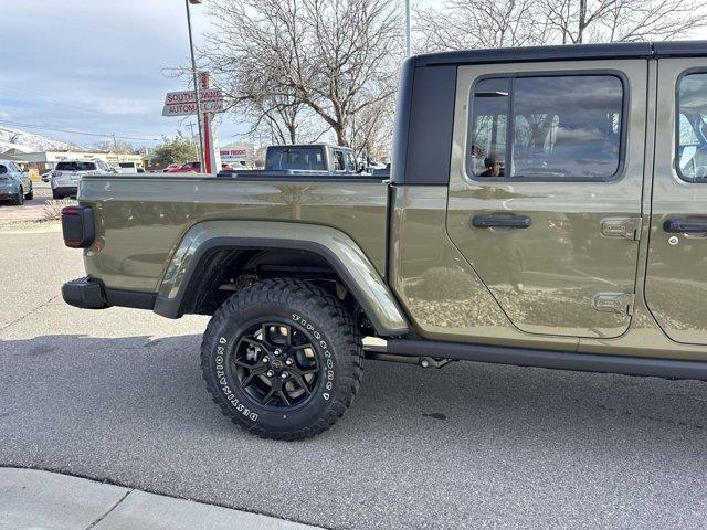 new 2025 Jeep Gladiator car, priced at $48,664
