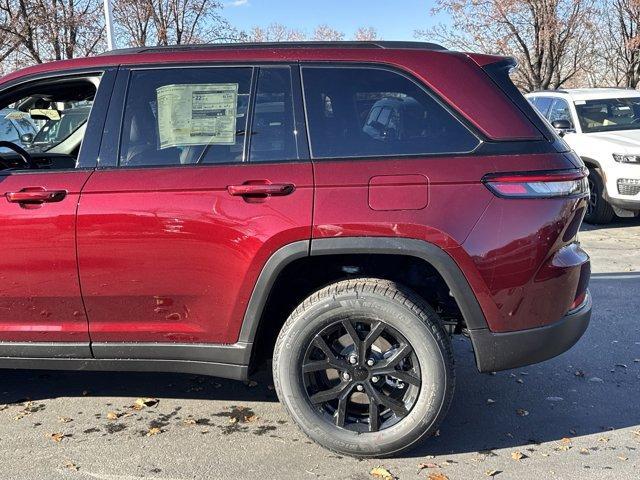 new 2025 Jeep Grand Cherokee car, priced at $44,114