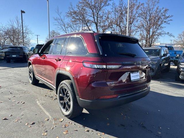 new 2025 Jeep Grand Cherokee car, priced at $44,114