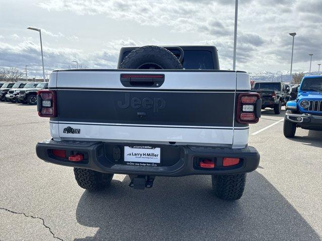 new 2024 Jeep Gladiator car, priced at $80,606