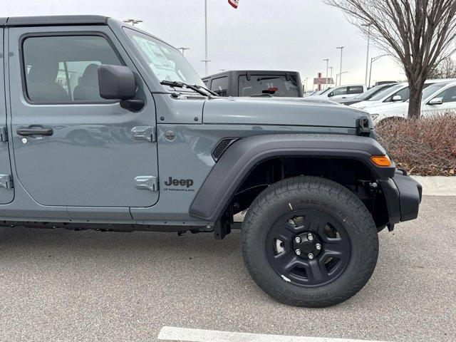 new 2025 Jeep Wrangler car, priced at $43,712