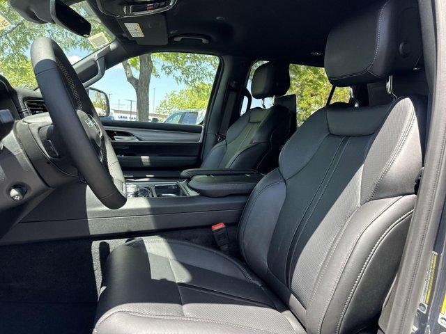 new 2025 Jeep Wagoneer car, priced at $77,290