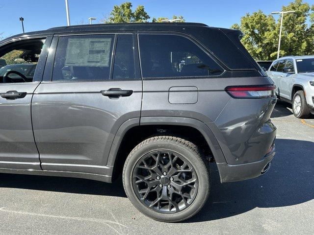 new 2025 Jeep Grand Cherokee car, priced at $61,975