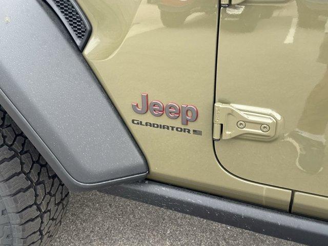 new 2025 Jeep Gladiator car, priced at $50,420