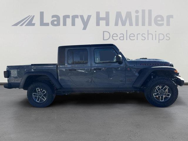 new 2025 Jeep Gladiator car, priced at $51,585