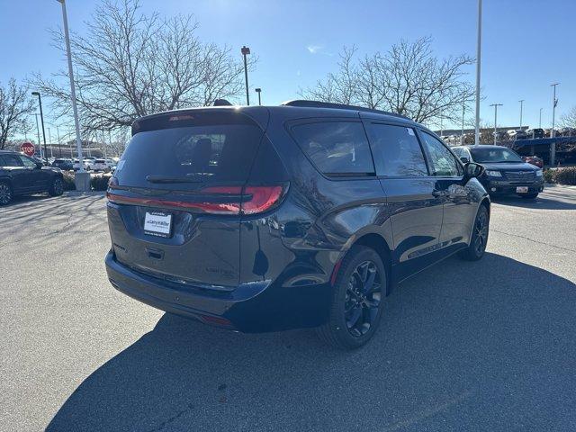 new 2025 Chrysler Pacifica car, priced at $53,804