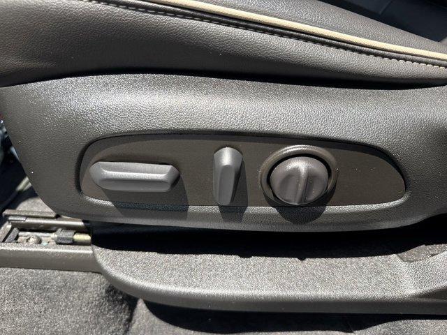 used 2023 Chevrolet Traverse car, priced at $36,243