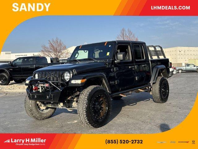 used 2022 Jeep Gladiator car, priced at $25,409