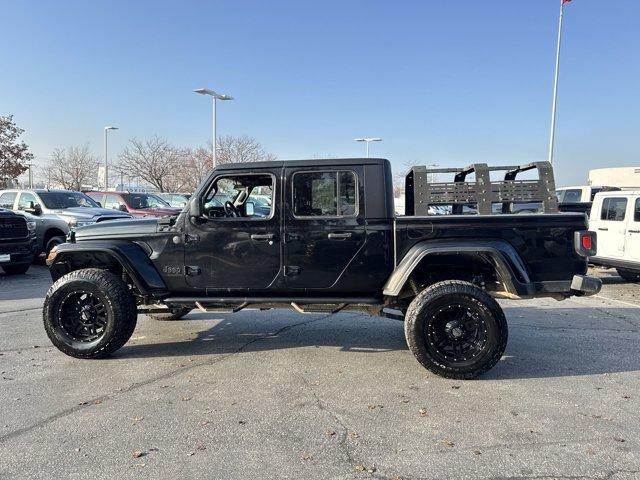 used 2022 Jeep Gladiator car, priced at $25,409