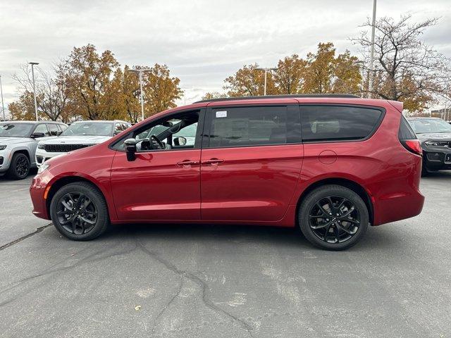 new 2025 Chrysler Pacifica car, priced at $53,804