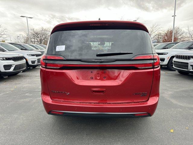 new 2025 Chrysler Pacifica car, priced at $53,804