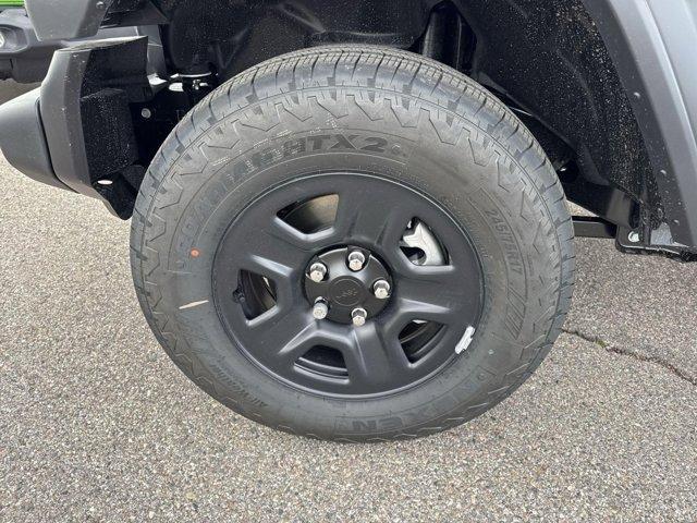 new 2025 Jeep Wrangler car, priced at $43,773