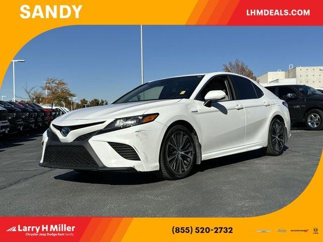 used 2018 Toyota Camry Hybrid car, priced at $21,642