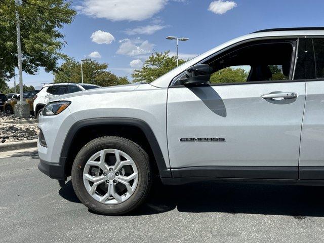 new 2024 Jeep Compass car, priced at $28,918