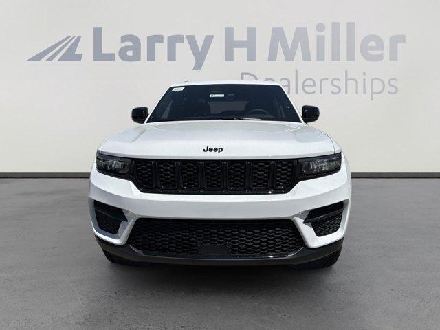 new 2025 Jeep Grand Cherokee car, priced at $43,110