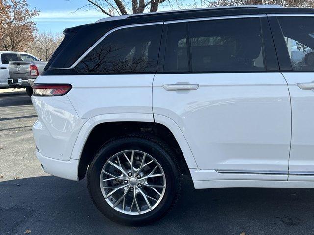 used 2022 Jeep Grand Cherokee car, priced at $40,831