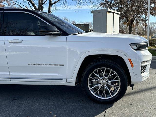 used 2022 Jeep Grand Cherokee car, priced at $40,831