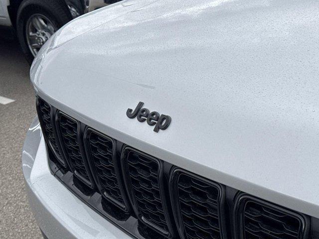 new 2025 Jeep Grand Cherokee car, priced at $42,614