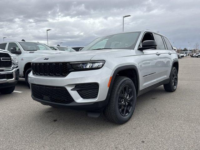 new 2025 Jeep Grand Cherokee car, priced at $43,114