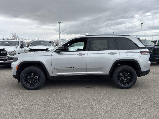 new 2025 Jeep Grand Cherokee car, priced at $43,114