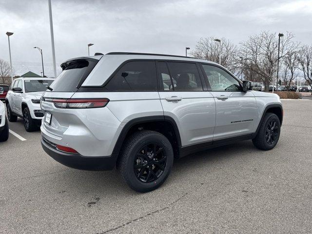 new 2025 Jeep Grand Cherokee car, priced at $43,114