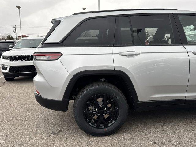 new 2025 Jeep Grand Cherokee car, priced at $43,114