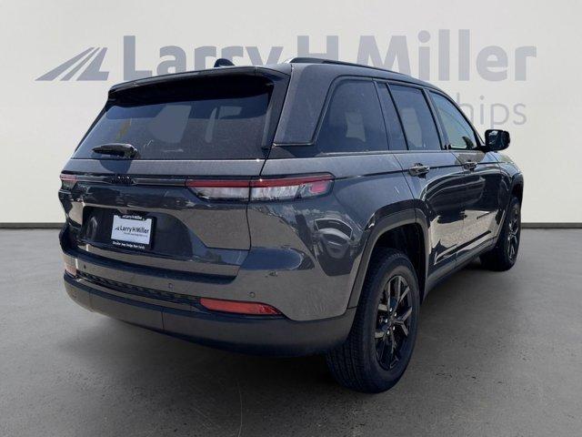 new 2025 Jeep Grand Cherokee car, priced at $41,705