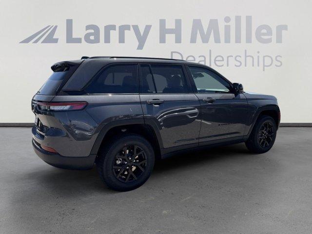 new 2025 Jeep Grand Cherokee car, priced at $41,705