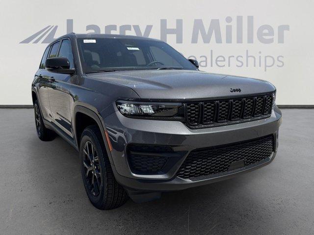 new 2025 Jeep Grand Cherokee car, priced at $41,705