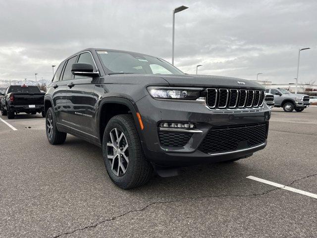 new 2025 Jeep Grand Cherokee car, priced at $45,790