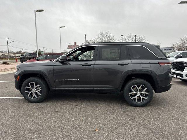 new 2025 Jeep Grand Cherokee car, priced at $45,790