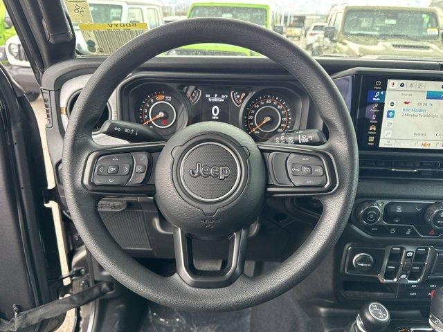 new 2025 Jeep Wrangler car, priced at $43,842