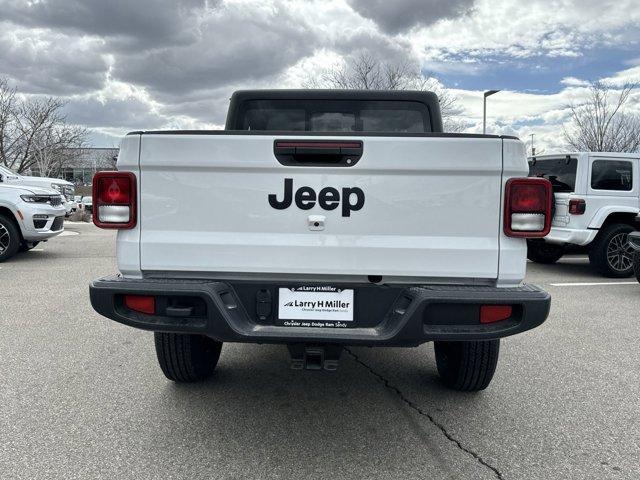 new 2024 Jeep Gladiator car, priced at $41,450