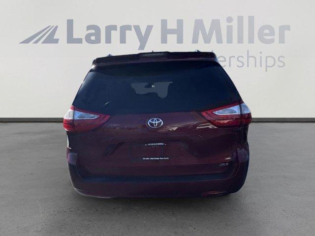 used 2018 Toyota Sienna car, priced at $25,827