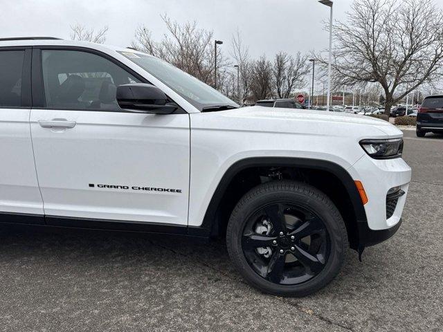 new 2025 Jeep Grand Cherokee car, priced at $45,690