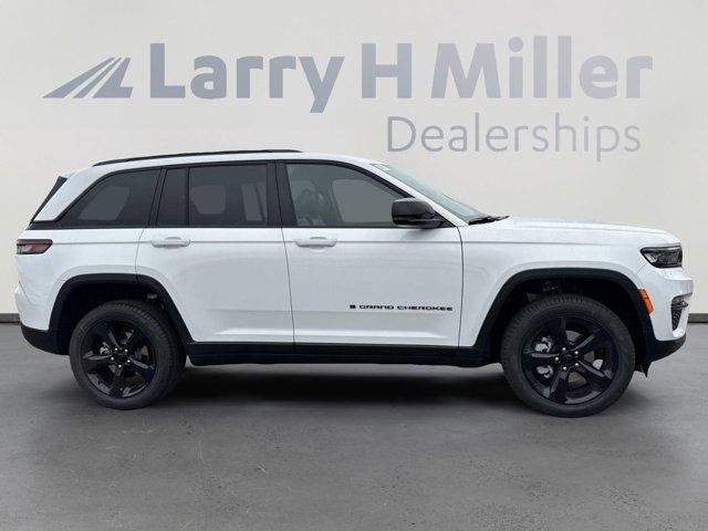 new 2025 Jeep Grand Cherokee car, priced at $45,690