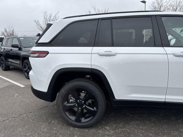 new 2025 Jeep Grand Cherokee car, priced at $46,690