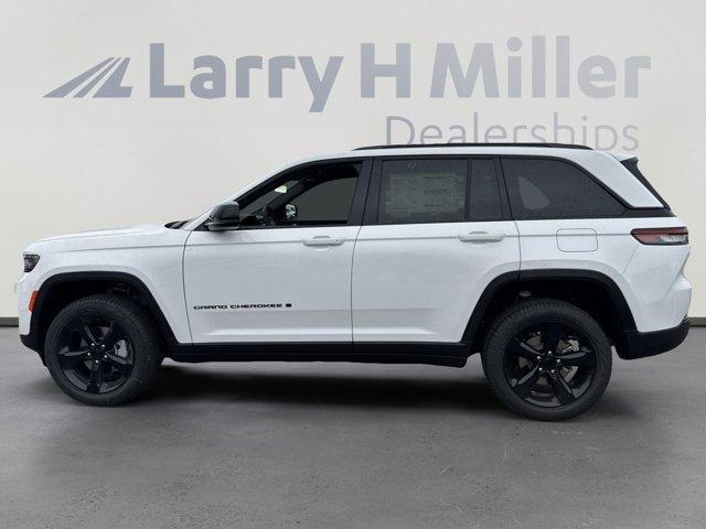 new 2025 Jeep Grand Cherokee car, priced at $45,690