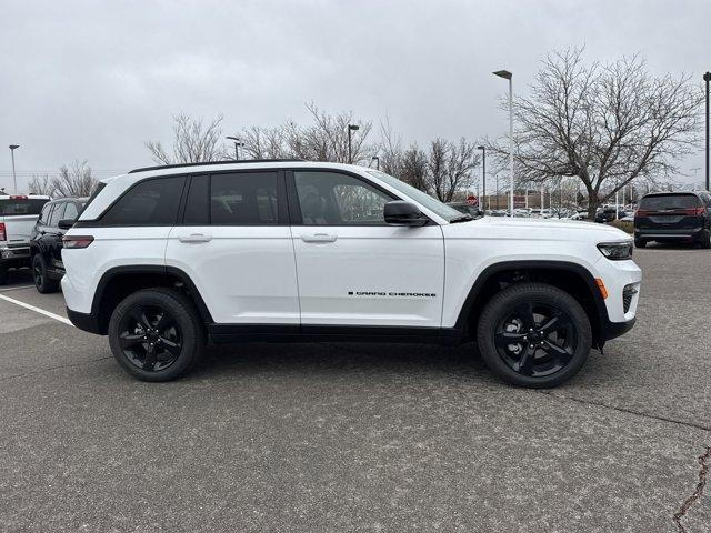 new 2025 Jeep Grand Cherokee car, priced at $46,690